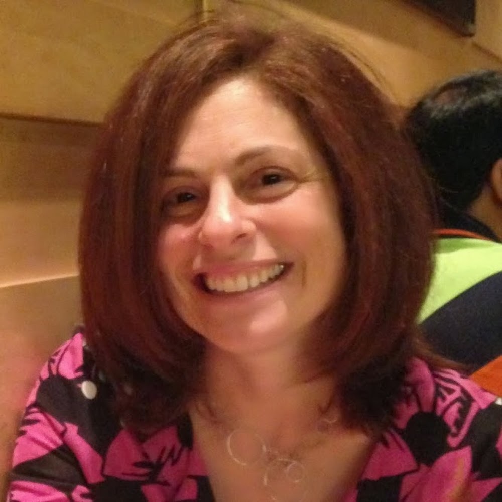 Meet your Posher, Elissa